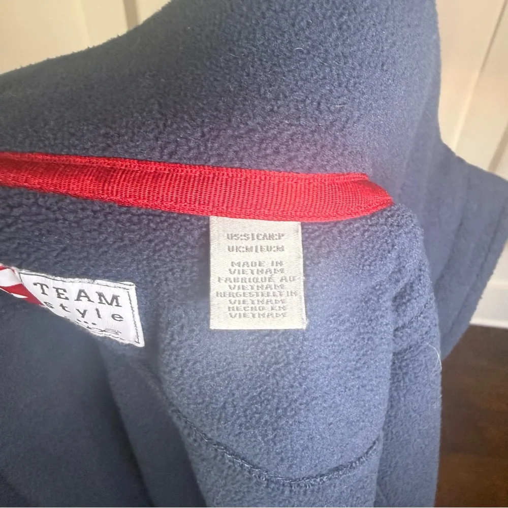 Chick-fil-A oobe Navy Zip-Up Fleece Jacket Women’s Small - Picture 5 of 5